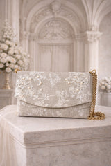 Designertasche „PerlaRosé“ mit floraler Perlenstickerei und Kordelspitze Handarbeit aus Österreich