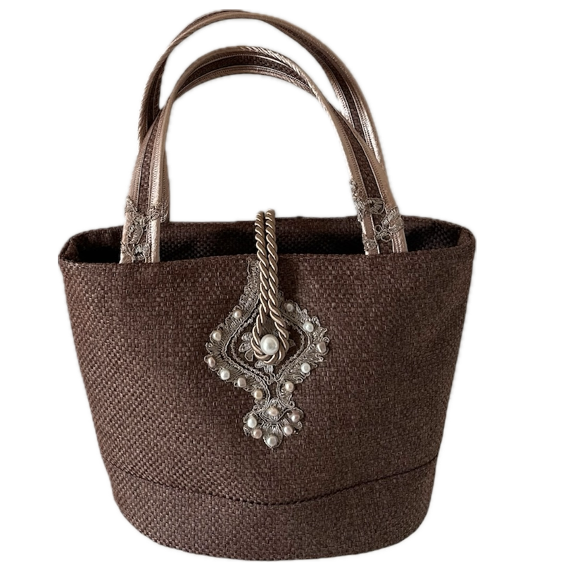 ProduktfotoHandgefertigte Designer Tasche Feminina Royal Begonia mit edler Baumwollstickerei, verziert mit Süßwasserperlen und Perlmuttknopf, inspiriert von der Königsbegonie.